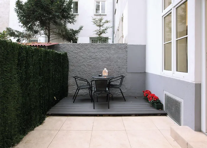 Steiner Residences Augarten アパート